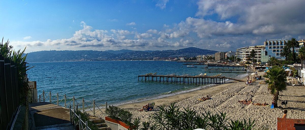 Juan-les-Pins et sa plage de sable